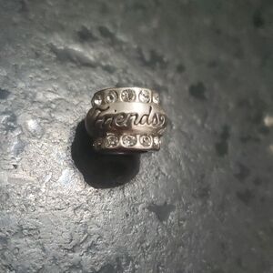 'Friends' Brihhton Charm